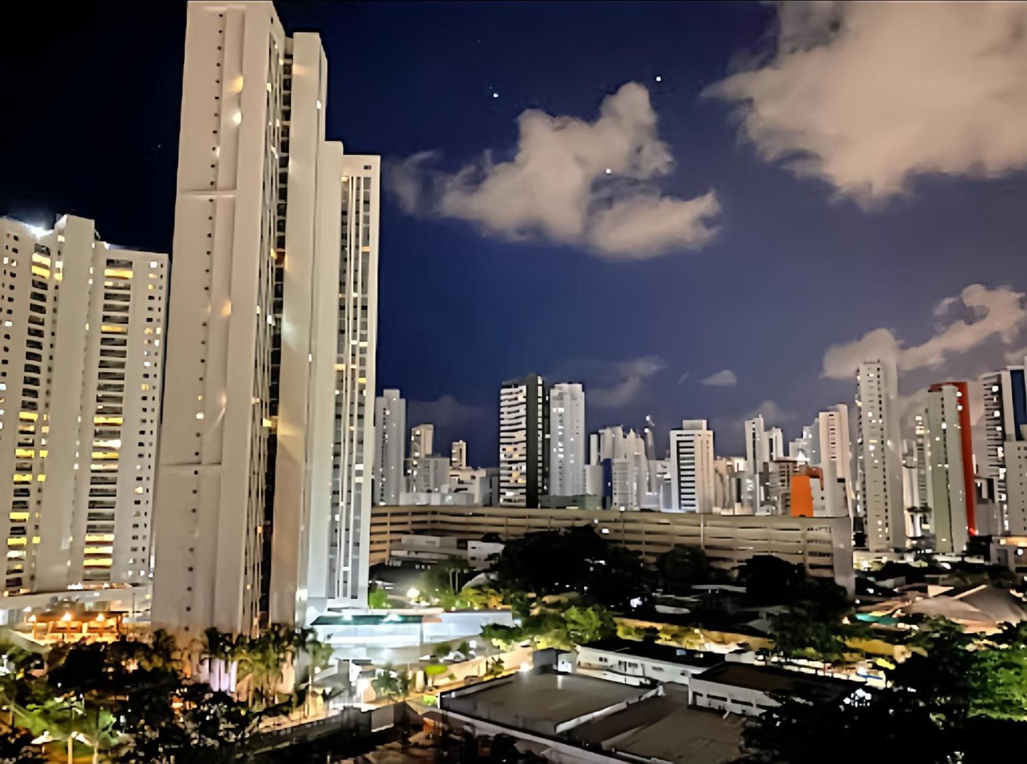 Flat Piscina No Rooftop Aluguel Temporada Em เฮซิเฟ ภายนอก รูปภาพ